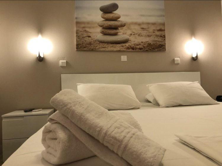Akrogiali Hotel Agios Sostis  Extérieur photo