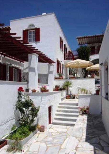 Akrogiali Hotel Agios Sostis  Extérieur photo