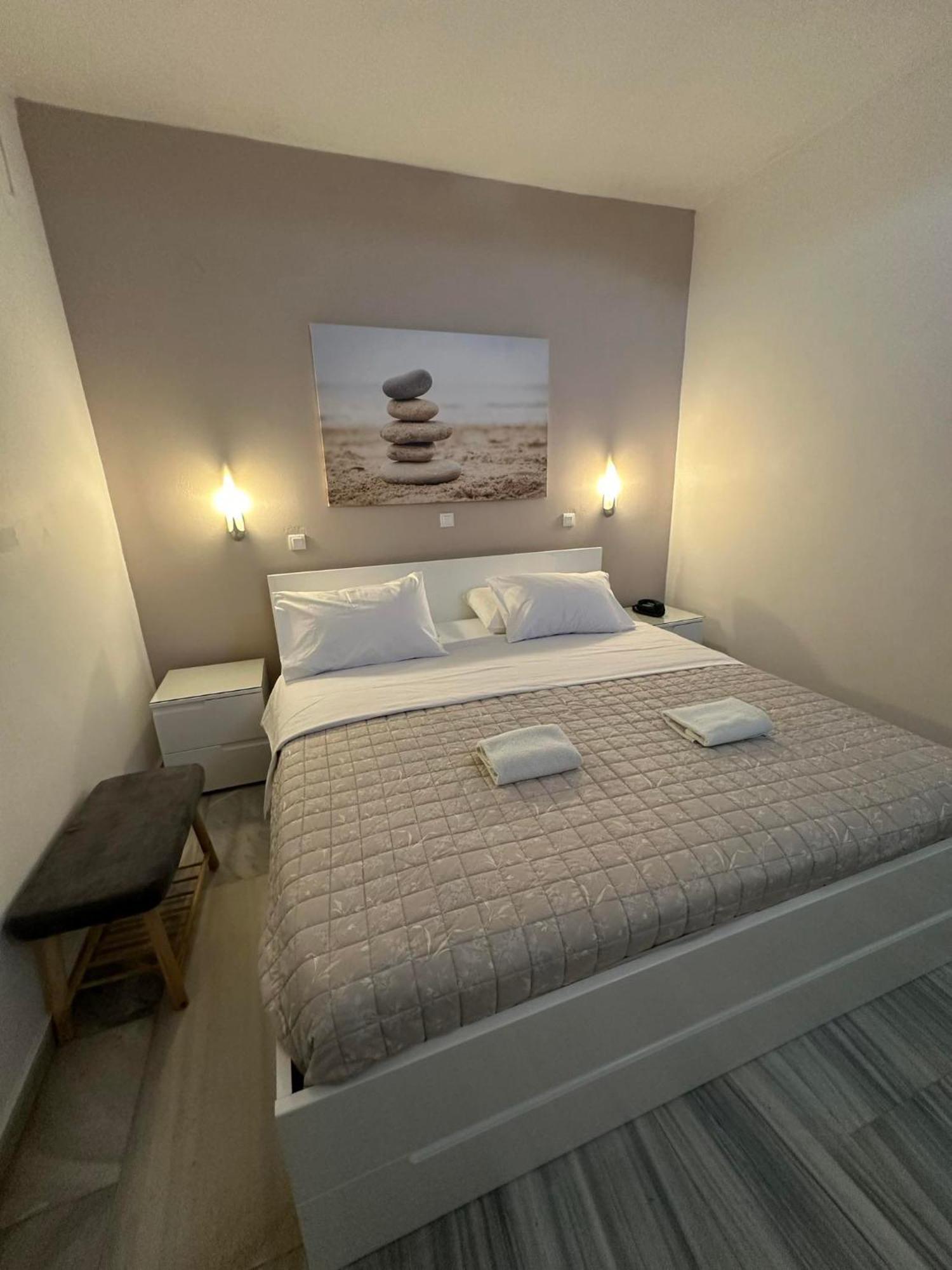Akrogiali Hotel Agios Sostis  Extérieur photo