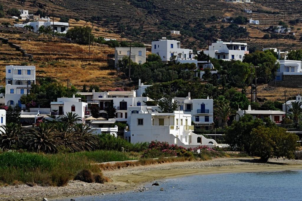 Akrogiali Hotel Agios Sostis  Extérieur photo