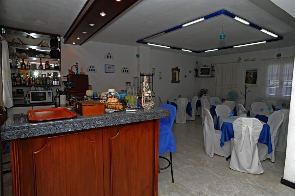 Akrogiali Hotel Agios Sostis  Extérieur photo
